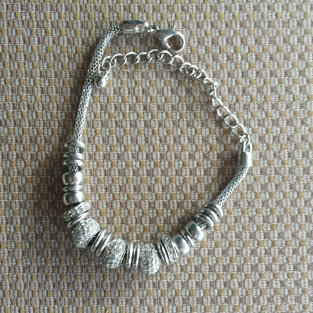 Bracelet - fit for larger wrists.